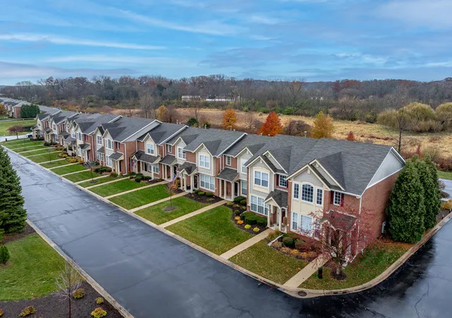 Photo 3 of Townhouse for sale at 11742 Broadway, Crown Point, IN 46307 | MLS# 845053 | Listing updated on 2026-09-11