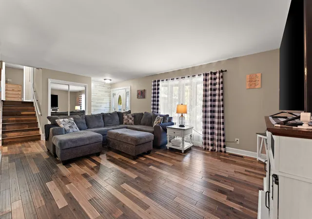 Photo 3 of Single family home for sale at 3167 Westwind Ct, Crown Point, IN 46307 | MLS# 845055 | Listing updated on 2026-09-11