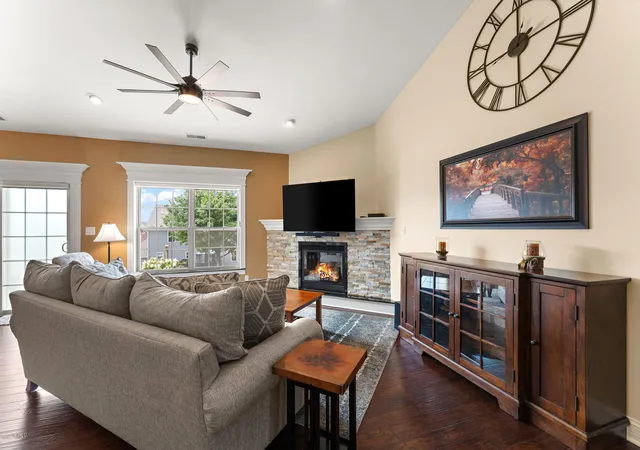 Photo 3 of Multi family home for sale at 3103 Winter Garden Dr, Valparaiso, IN 46385 | MLS# 845102 | Listing updated on 2026-09-10