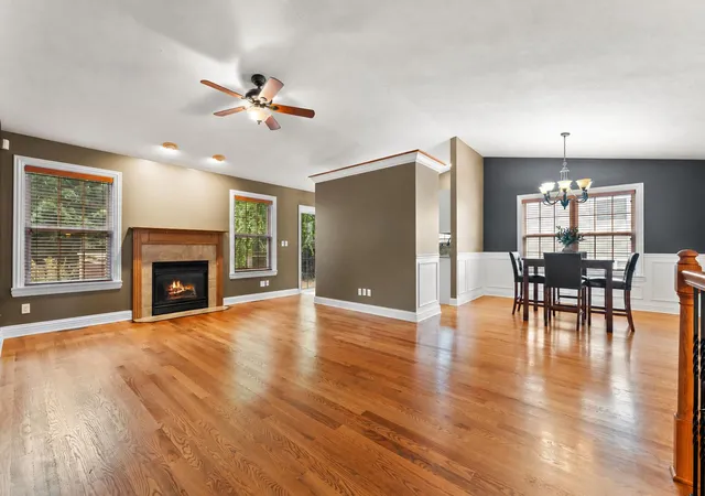 Photo 4 of Single family home for sale at 405 Galway Dr, Valparaiso, IN 46385 | MLS# 845176 | Listing updated on 2026-09-11