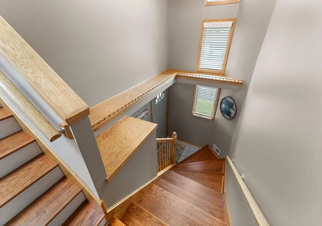 Photo 2 of Condo for sale at 946 Elm Dr, Crown Point, IN 46307 | MLS# 845125 | Listing updated on 2026-09-15