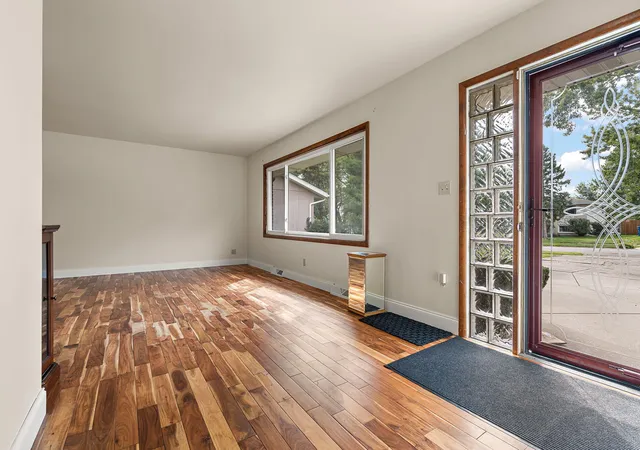 Photo 3 of Single family home for sale at 9523 Cleveland St, Crown Point, IN 46307 | MLS# 845140 | Listing updated on 2026-09-22
