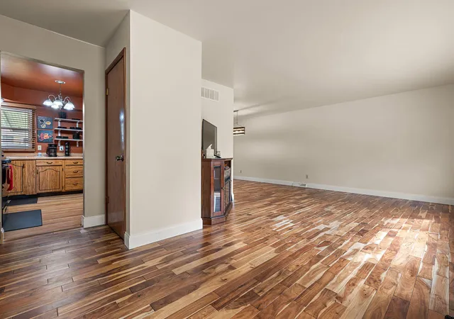 Photo 3 of Single family home for sale at 9523 Cleveland St, Crown Point, IN 46307 | MLS# 845140 | Listing updated on 2026-09-22