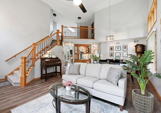 Photo 3 of Townhouse for sale at 1442 Carriage Oaks Ct, Dyer, IN 46311 | MLS# 845138 | Listing updated on 2026-09-22