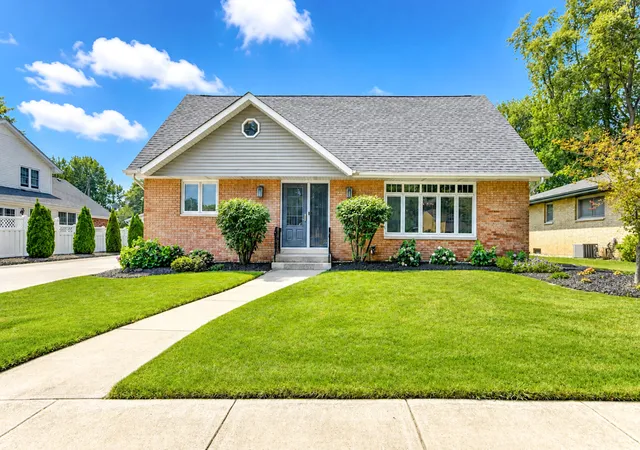 Photo 1 of Single family home for sale at 9036 Orchard Dr, Highland, IN 46322 | MLS# 845179 | Listing updated on 2026-09-11