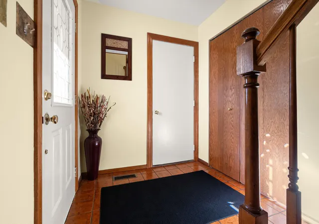 Photo 2 of Single family home for sale at 1403 Boca Lago Dr, Valparaiso, IN 46383 | MLS# 845212 | Listing updated on 2026-09-17