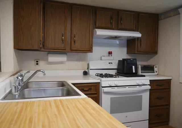 Photo 2 of Single family home for sale at 107 E Beaver St, Morocco, IN 47963 | MLS# 845210 | Listing updated on 2026-09-12