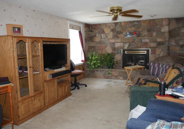 Photo 4 of Single family home for sale at 107 E Beaver St, Morocco, IN 47963 | MLS# 845210 | Listing updated on 2026-09-12