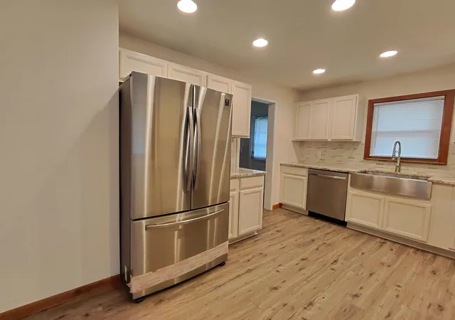 Photo 4 of Single family home for sale at 7520 Independence St, Merrillville, IN 46410 | MLS# 845260 | Listing updated on 2026-09-14