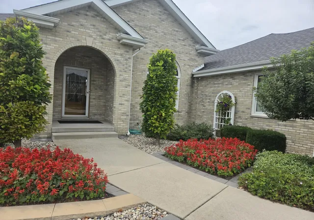 Photo 3 of Single family home for sale at 8971 Hibiscus Dr, Saint John, IN 46373 | MLS# 845262 | Listing updated on 2026-09-14