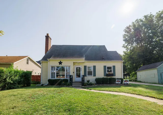 Photo 1 of Sale Pending at 405 N 2nd Street, Kentland, IN 47951 | MLS# 845265 | Listing updated on 2026-09-23