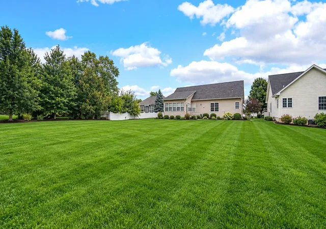 Photo 2 of Single family home for sale at 2257 Blarney Stone Dr, Valparaiso, IN 46385 | MLS# 845290 | Listing updated on 2026-09-21