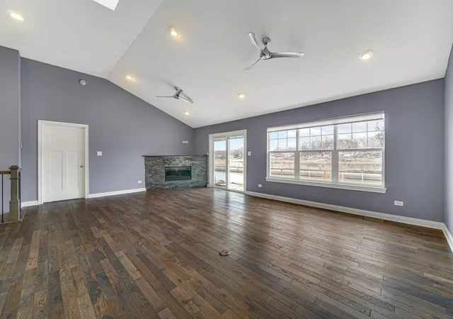 Photo 3 of Townhouse for sale at 6135 S Dune Harbor Dr, Portage, IN 46368 | MLS# 845283 | Listing updated on 2026-09-14