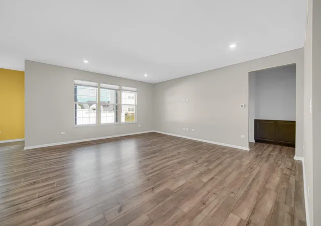 Photo 3 of Single family home for sale at 11110 Alabama Pl, Crown Point, IN 46307 | MLS# 845320 | Listing updated on 2026-09-15