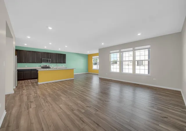 Photo 3 of Single family home for sale at 11110 Alabama Pl, Crown Point, IN 46307 | MLS# 845320 | Listing updated on 2026-09-15