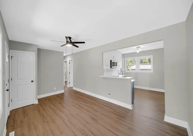 Photo 3 of Single family home for sale at 2933 W 38th Place, Hobart, IN 46342 | MLS# 845302 | Listing updated on 2026-09-14