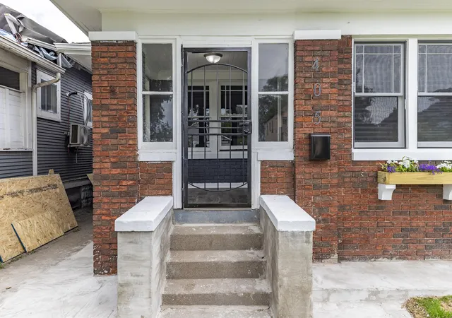 Photo 2 of Single family home for sale at 405 Marshall St, Gary, IN 46404 | MLS# 845316 | Listing updated on 2026-09-15