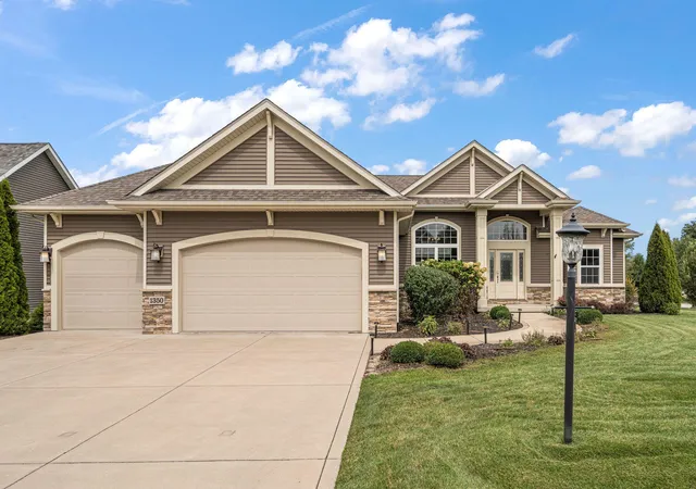 Photo 2 of Single family home for sale at 1350 Treviso Bay Dr, Valparaiso, IN 46385 | MLS# 845368 | Listing updated on 2026-09-15