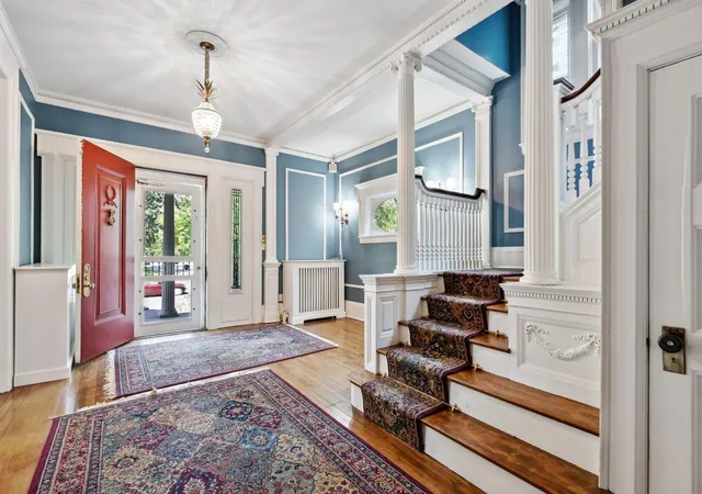 Photo 2 of Single family home for sale at 506 Summit Ave, Saint Paul, MN 55102 | MLS# 6478136 | Listing updated on 2026-09-14