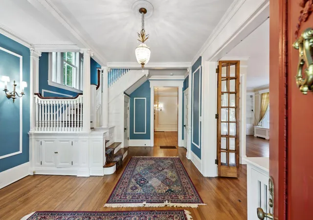 Photo 3 of Single family home for sale at 506 Summit Ave, Saint Paul, MN 55102 | MLS# 6478136 | Listing updated on 2026-09-14