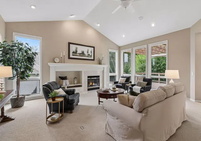 Photo 3 of Sale Pending at 19081 Inndale Dr, Lakeville, MN 55044 | MLS# 6766881 | Listing updated on 2026-09-18