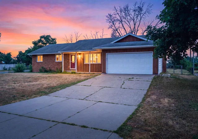 Photo 1 of Single family home for sale at 8386 Harkness Rd S, Cottage Grove, MN 55016 | MLS# 6770213 | Listing updated on 2026-09-20