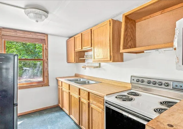 Photo 3 of Single family home for sale at 37975 Clover Cir, Hinckley, MN 55037 | MLS# 6774701 | Listing updated on 2026-09-11