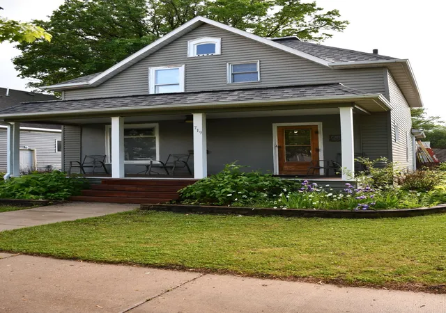 Photo 3 of Sale Pending at 719 Horace Ave N, Thief River Falls, MN 56701 | MLS# 6781115 | Listing updated on 2026-09-28