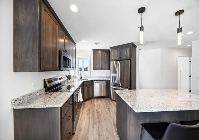 Photo 3 of Townhouse for sale at 254 Eau Claire Ave Se, Hutchinson, MN 55350 | MLS# 6784423 | Listing updated on 2026-09-10