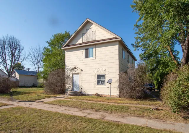 Photo 1 of Multi family home for sale at 423 1st Street Nw, Cass Lake, MN 56633 | MLS# 6786479 | Listing updated on 2026-09-10