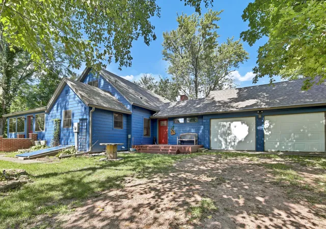 Photo 3 of Single family home for sale at 29923 Lakeview Ave, Red Wing, MN 55066 | MLS# 6786726 | Listing updated on 2026-09-10