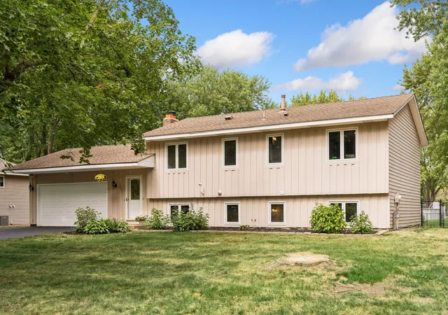 Photo 1 of Single family home for sale at 10650 105th Avenue N, Maple Grove, MN 55369 | MLS# 6790784 | Listing updated on 2026-10-01