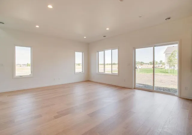 Photo 4 of Single family home for sale at 2304 37 Ave S, Moorhead, MN 56560 | MLS# 6804093 | Listing updated on 2026-09-14