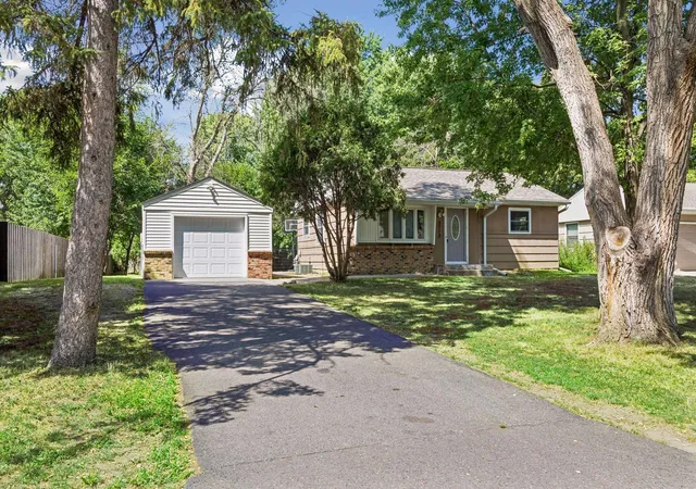 Photo 1 of Sale Pending at 3713 Van Dyke St, Saint Paul, MN 55110 | MLS# 6804407 | Listing updated on 2026-10-06