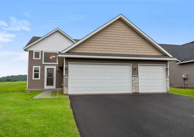 Photo 1 of Single family home for sale at 337 Ridge Road, Le Sueur, MN 56058 | MLS# 6814912 | Listing updated on 2026-09-10