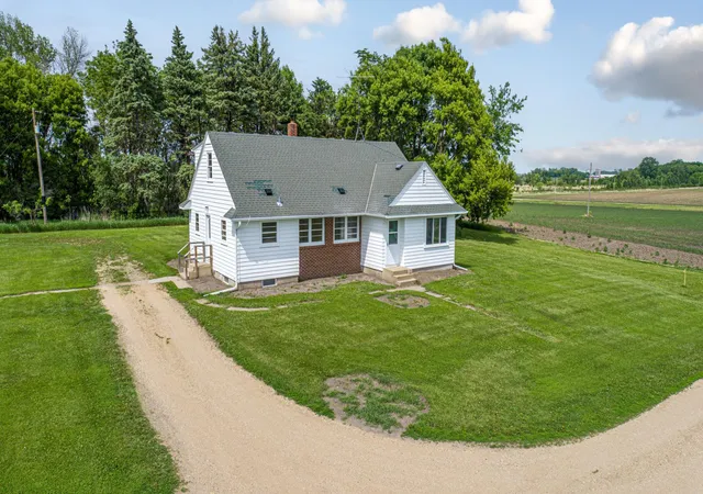 Photo 2 of Sale Pending at 29022 431st Avenue, Arlington, MN 55307 | MLS# 6817067 | Listing updated on 2026-09-15