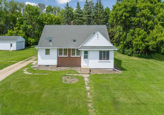 Photo 3 of Sale Pending at 29022 431st Avenue, Arlington, MN 55307 | MLS# 6817067 | Listing updated on 2026-09-15