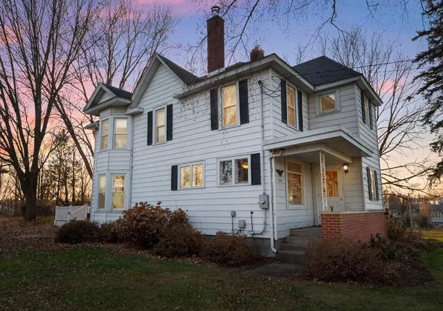 Photo 2 of Single family home for sale at 1045 Grove St, Cumberland, WI 54829 | MLS# 6817809 | Listing updated on 2026-09-14