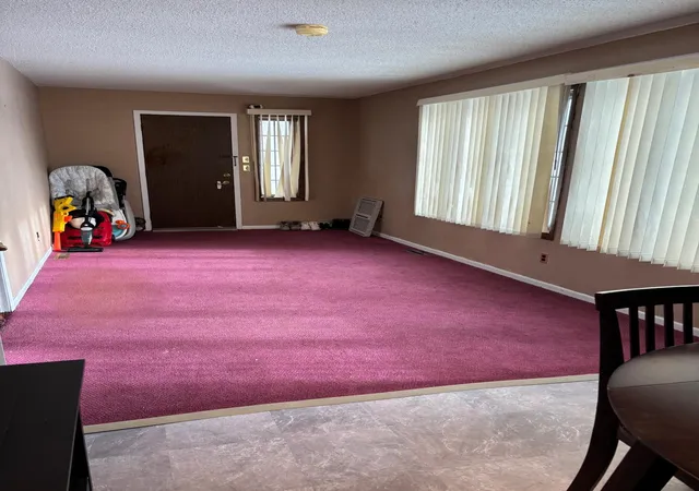 Photo 2 of Single family home for sale at 811 Tilden St, Fairmont, MN 56031 | MLS# 6822994 | Listing updated on 2026-09-10