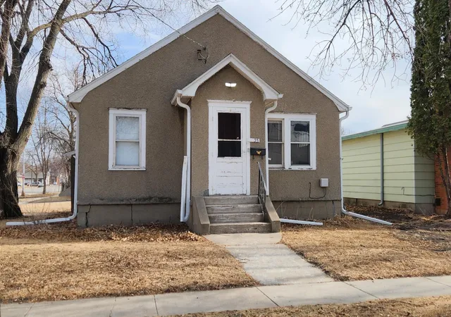Photo 1 of Single family home for sale at 735 14th Street N, Fargo, ND 58102 | MLS# 6824700 | Listing updated on 2026-09-14