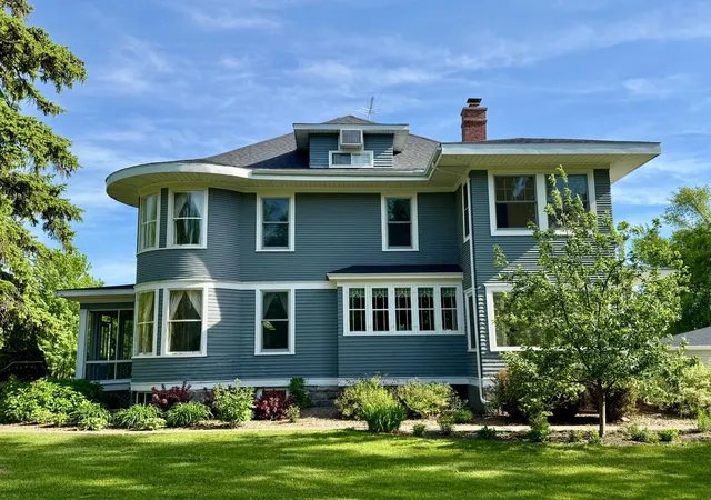 Photo 3 of Single family home for sale at 311 9th Street S, Olivia, MN 56277 | MLS# 7005322 | Listing updated on 2026-09-10