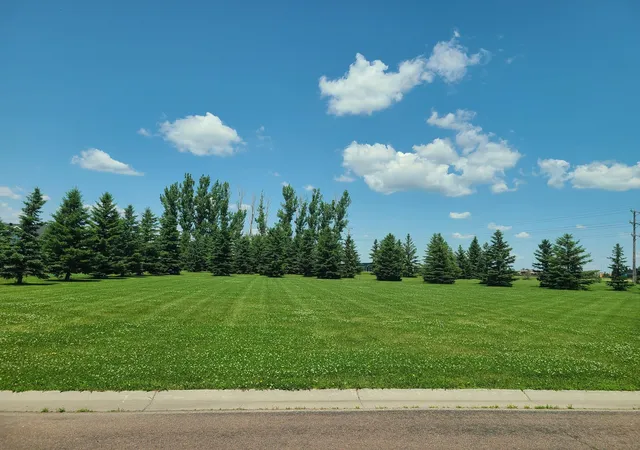 Photo 2 of Sale Pending at 212 River Bnd Trl, Breckenridge, MN 56520 | MLS# 7010641 | Listing updated on 2026-09-21