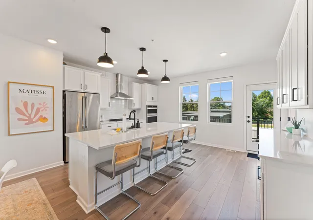 Photo 3 of Single family home for sale at 879 Woodlawn Ave #B, Saint Paul, MN 55116 | MLS# 7014620 | Listing updated on 2026-10-04