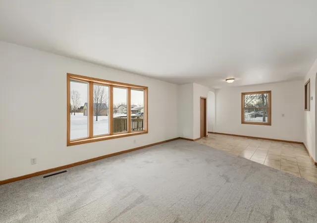 Photo 3 of Single family home for sale at 610 6th Street, Hope, ND 58046 | MLS# 7016889 | Listing updated on 2026-09-10