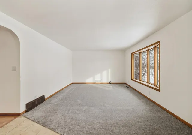 Photo 4 of Single family home for sale at 610 6th Street, Hope, ND 58046 | MLS# 7016889 | Listing updated on 2026-09-10