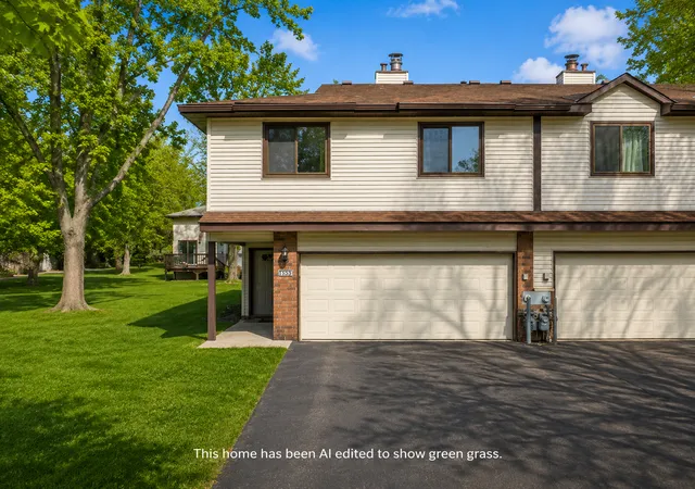 Photo 3 of Single family home for sale at 8525 Maplebrook Pkwy N, Minneapolis, MN 55445 | MLS# 7018422 | Listing updated on 2026-09-15