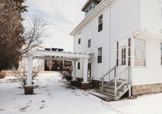 Photo 3 of Single family home for sale at 514 2nd Avenue SE, Jamestown, ND 58401 | MLS# 7019381 | Listing updated on 2026-10-21