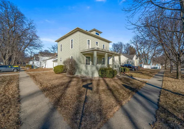 Photo 2 of Single family home for sale at 201 E Adams Ave, Luverne, MN 56156 | MLS# 7022585 | Listing updated on 2026-09-10