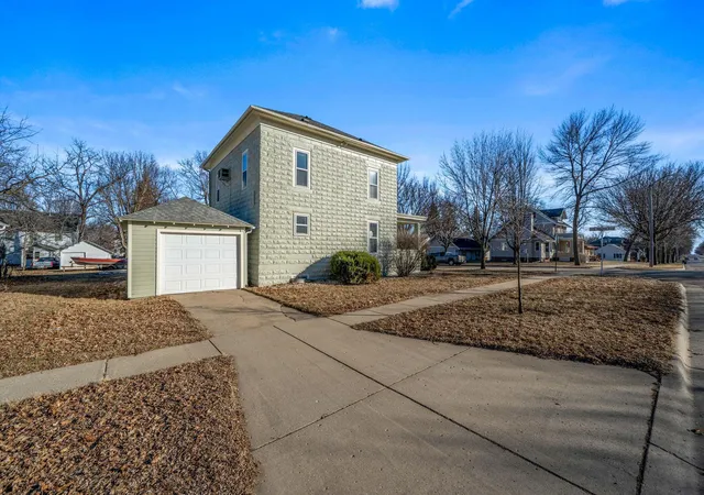 Photo 3 of Single family home for sale at 201 E Adams Ave, Luverne, MN 56156 | MLS# 7022585 | Listing updated on 2026-09-10