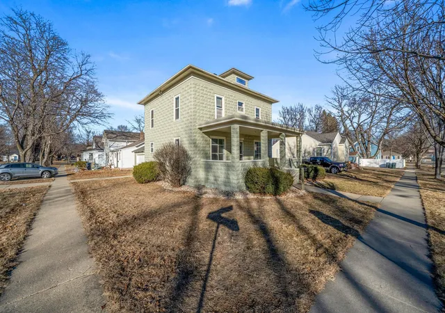 Photo 4 of Single family home for sale at 201 E Adams Ave, Luverne, MN 56156 | MLS# 7022585 | Listing updated on 2026-09-10